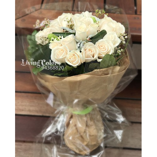 Ivory / white Roses Bouquet (20pcs)